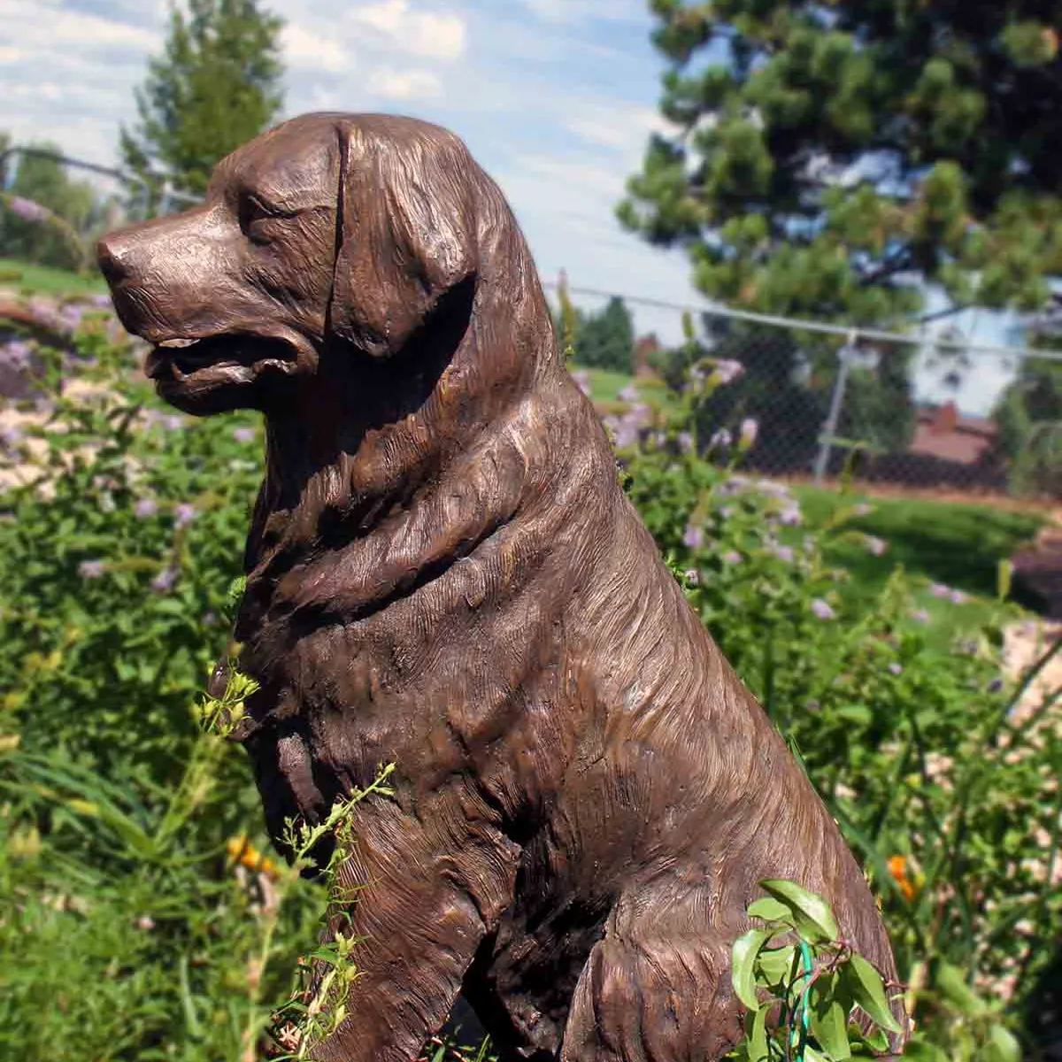 Golden Retriever Statue Sitting