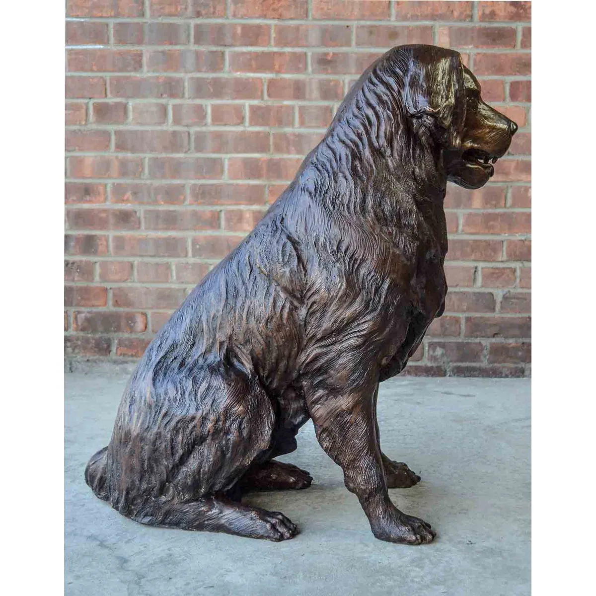 Golden Retriever Statue Sitting