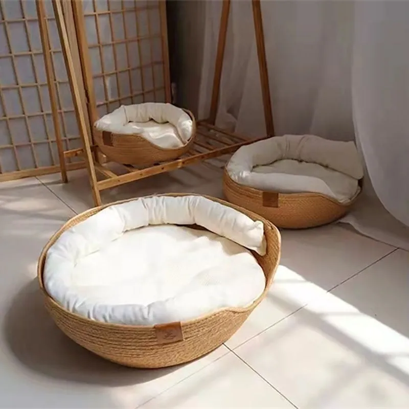 TEEK - Cozy Nest Pet Bed